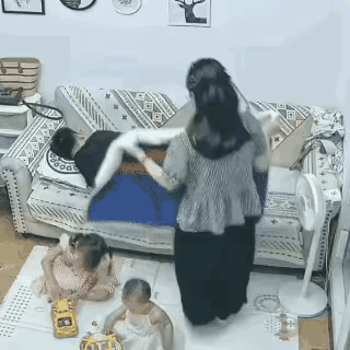 一看就知道，小朋友不是第一次遇到这种情况了？[捂脸][捂脸][捂脸]