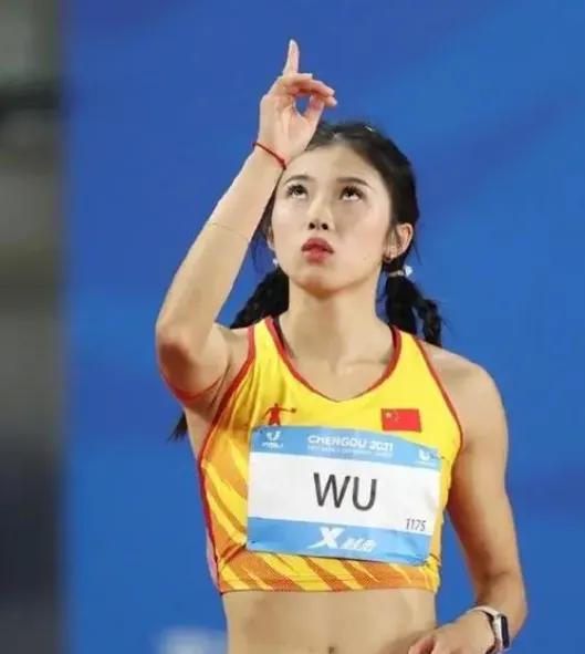 黑子攻击吴艳妮强词夺理有一套。我说黑子就是喜欢黑，即使是世界冠军，刘翔也能黑。你