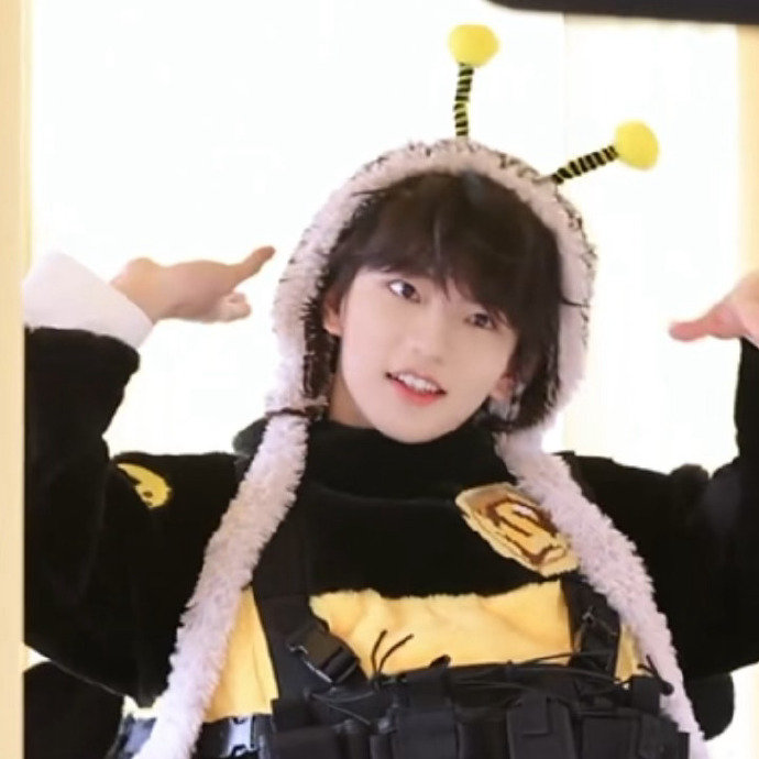 穆祉丞周五晚高疯vlog 26分钟超长快乐碎片，穆祉丞在节目里自在又开心，被大家