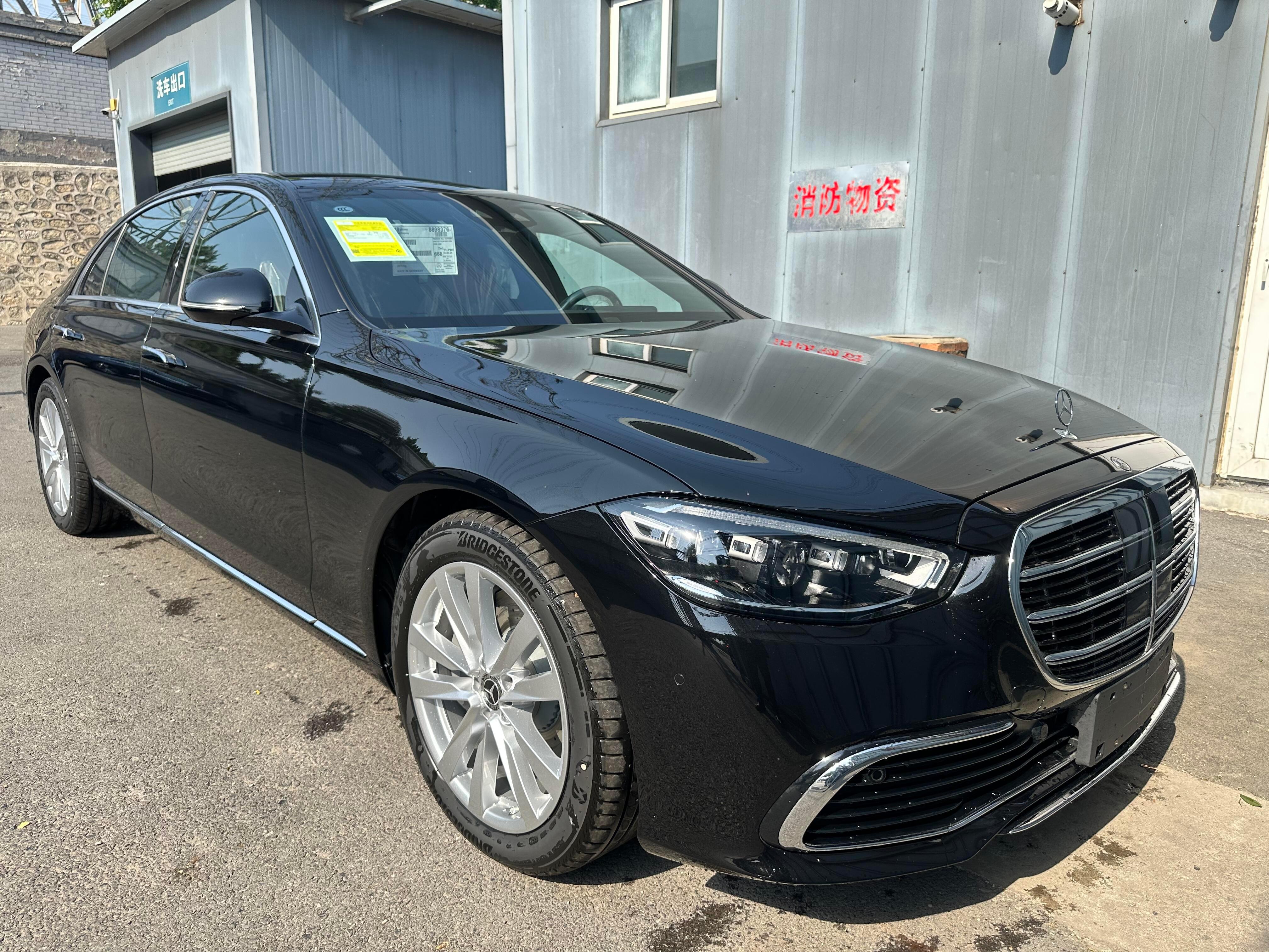 捡漏车型就这台S400L商务2026款S400L商务，黑外棕内，价格合适，捡漏了