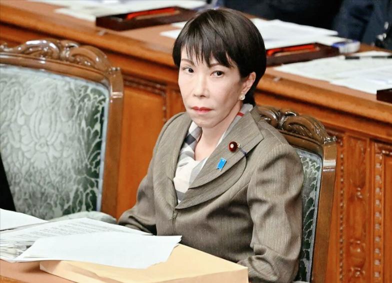 日本各界怒了！2月25日东京的一场演讲会上，从资深前官员、学界人士到青年学生，甚