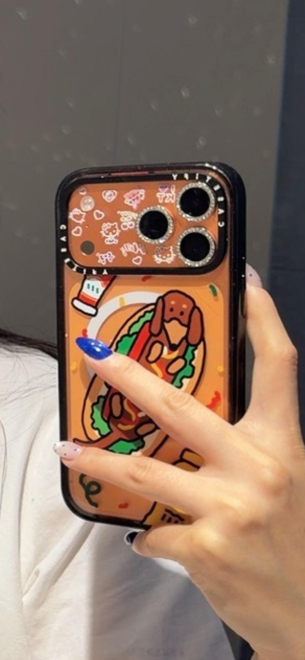 富人新标识：iPhone戴casetify手机壳！ 