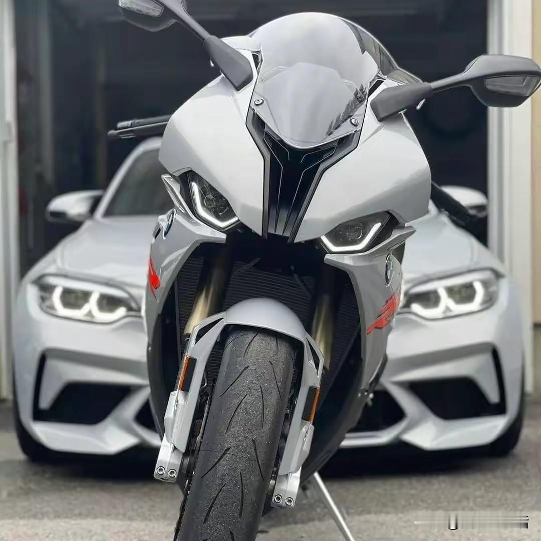 1:放开摩托车，不要限号！既能给目前疲软的市场消费添活力也能给拥堵切切实实分担一