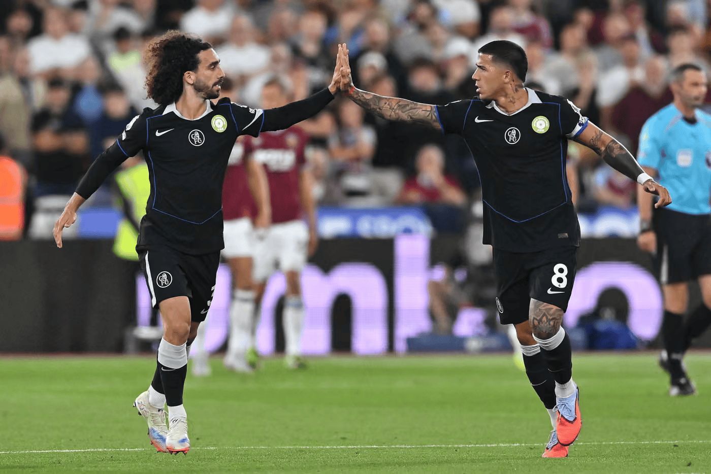 卫报：切尔西不满恩佐言行，内部有声音称他离队未必是坏事英格兰媒体《卫报》记者Ja