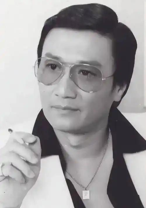 谢贤离世，经典的坏人形象，《少林足球》强雄再无来人


提起《少林足球》，很多人