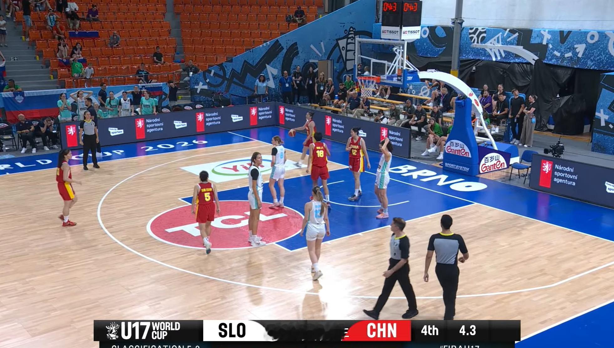 有罚球绝杀的机会！加油！u17女篮世界杯u17女篮中国vs斯洛文尼亚中国女篮