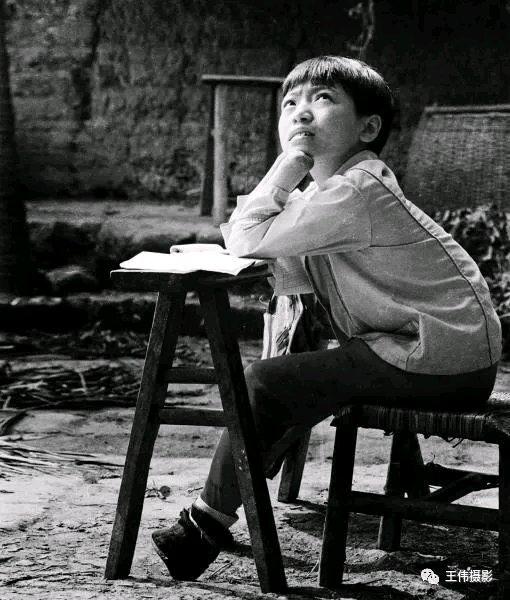 无手无脚女教师跨越17年寻找资助人：徐爷爷，我找不到你，但我成为了你17年前，一