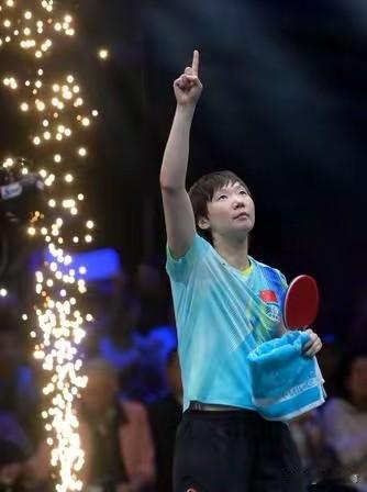 亚运会乒乓球女团1/4决赛，国乒女团发挥稳定，3:0横扫乌兹别克斯坦女团，顺利闯