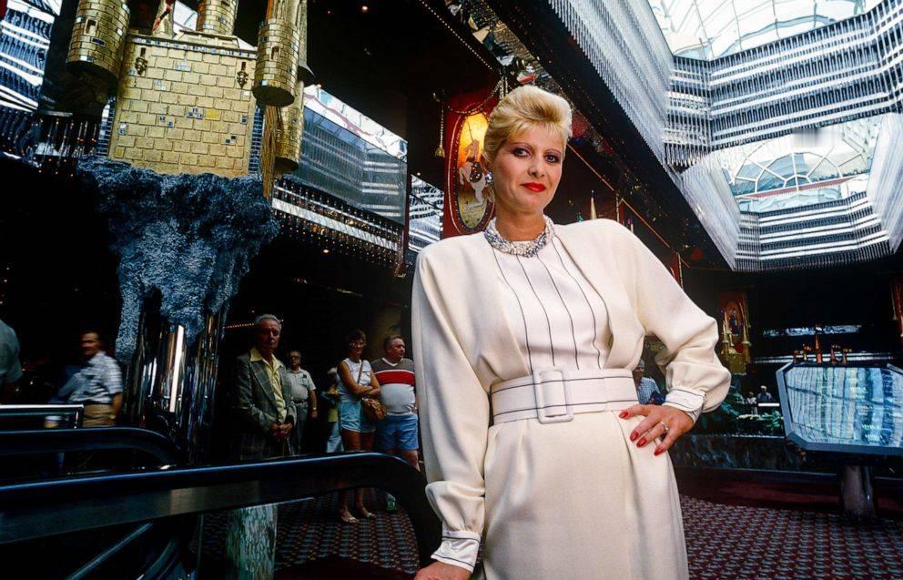 特朗普的第一任妻子伊凡娜的传奇人生！
特朗普的三任妻子都是模特出身，都是社会名流