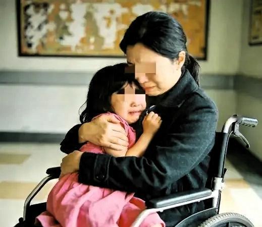 湖北黄石，一女子下身瘫痪，招了个男子住女方家里，俩人结婚，很快发生了夫妻关系，女