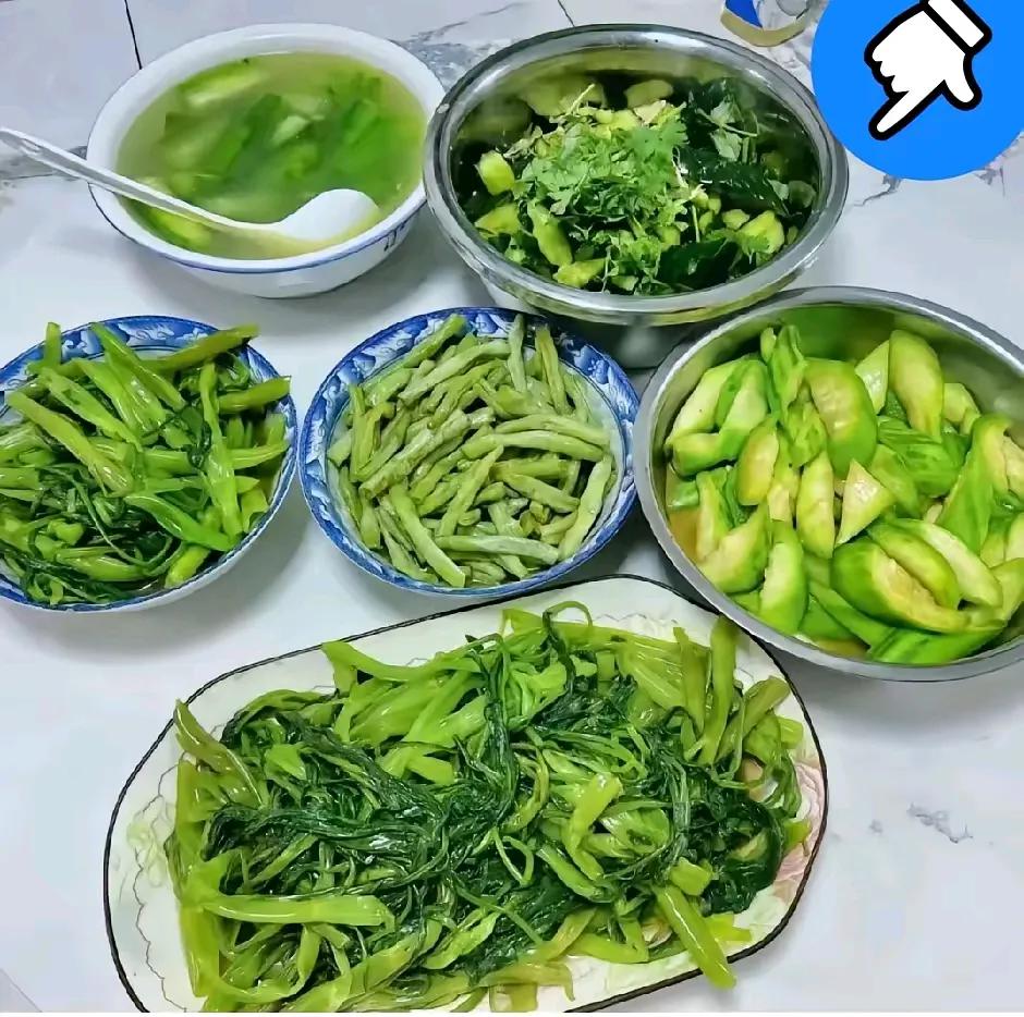 这家主妇做的菜我实在不敢恭维！如果你老公是股民，肯定会把桌子掀翻。你还在人为地制