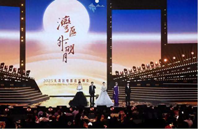 湾区升明月全开麦直播！一众专业歌手，现场表现输给跨界演员