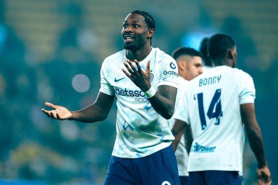 最终全场比赛结束 国米和博洛尼亚1:1战平国际米兰热点现场 大家觉得国米表现如何