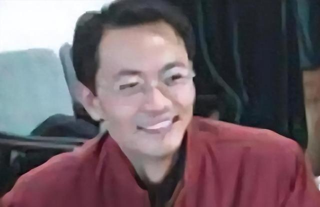 建议把中国分成7个国家，愿为美国战死，北大教授为何口出狂言？

-

焦国标这大