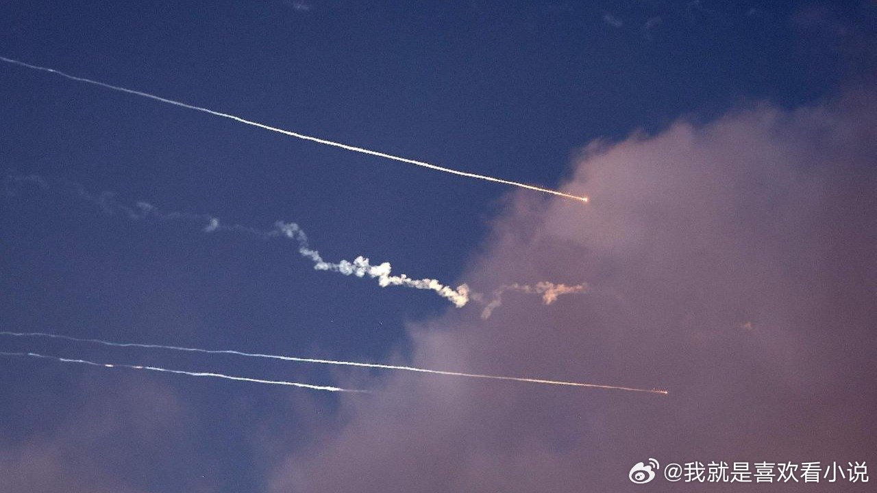 根据最新的消息，内塔尼亚胡曾下令以色列国防军准备对伊朗发动大规模军事打击，该行动