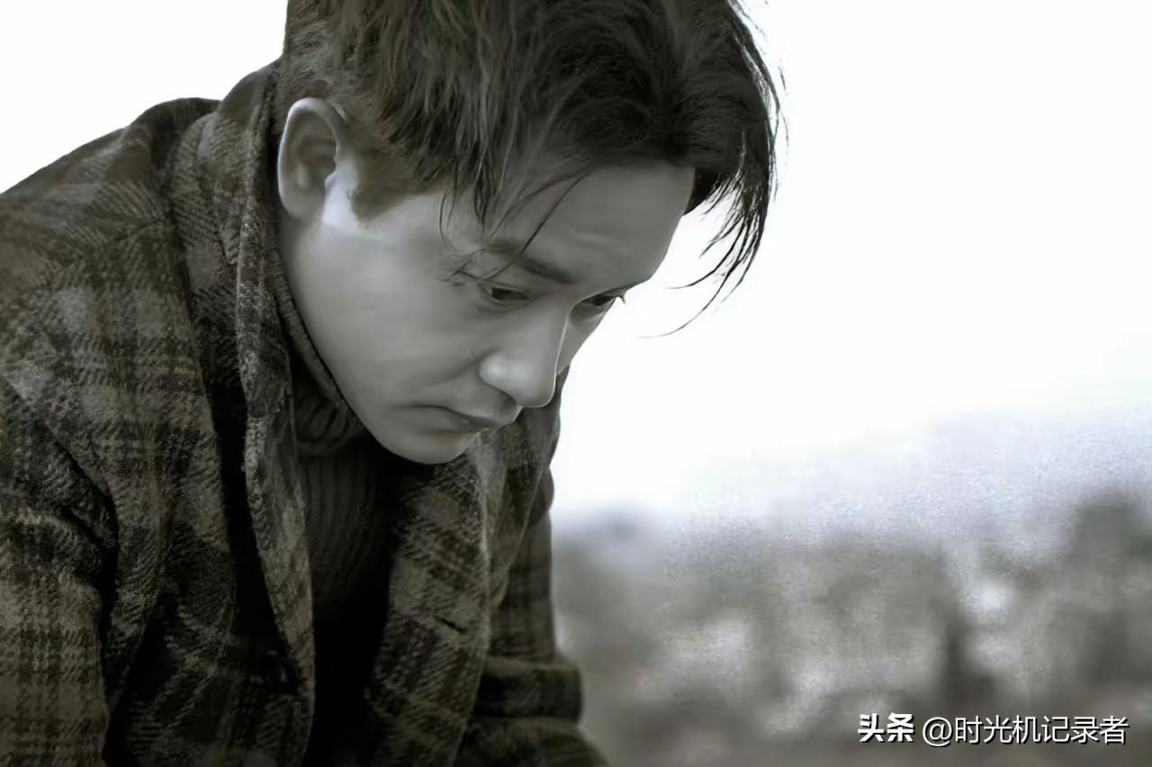 国荣从未被曝光过的照片，那是1998面韩国摄影师Hyung S. Kim拍摄。