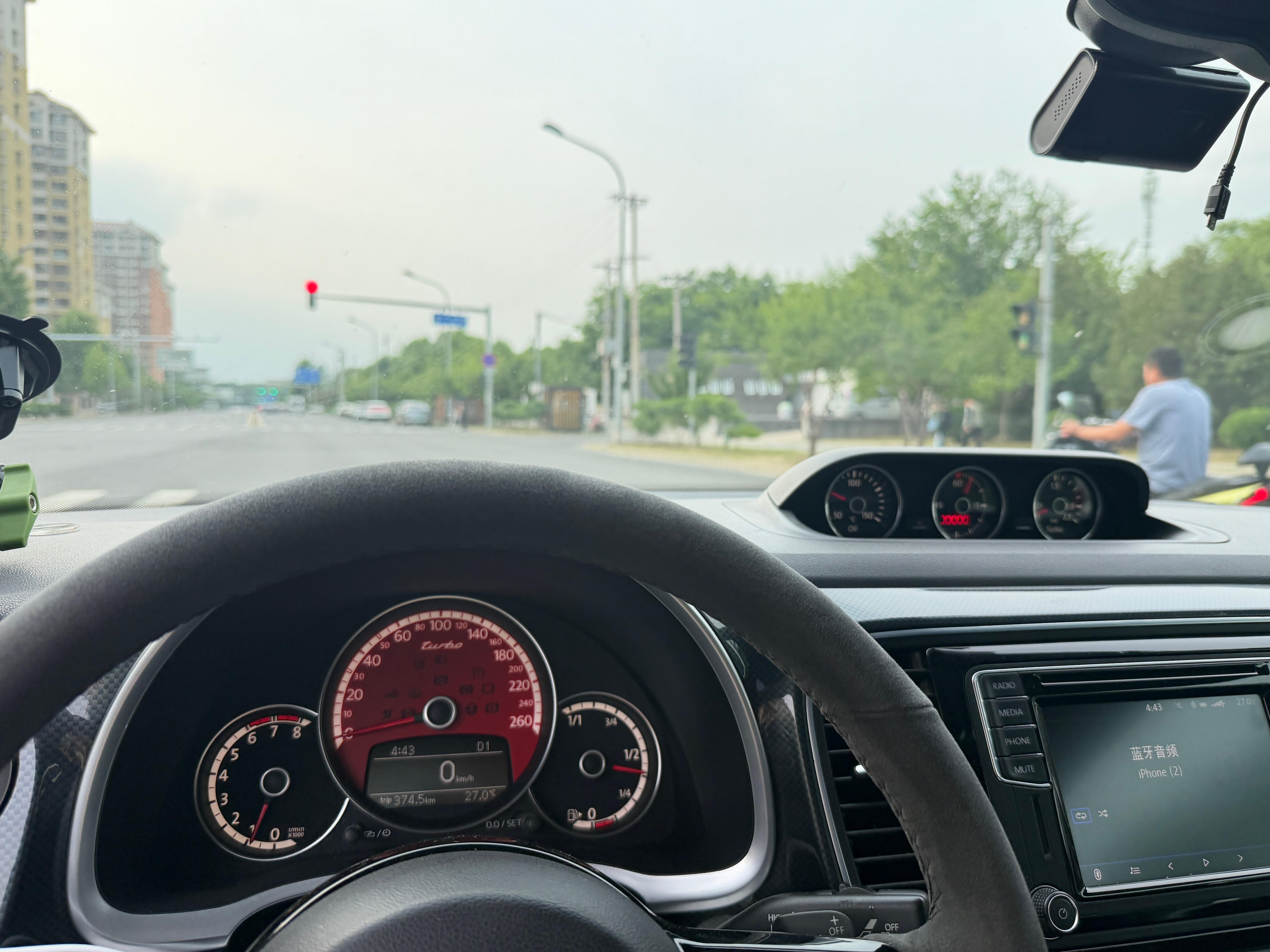 刚又加了一桶机油太久不见 忘了你是EA888了 