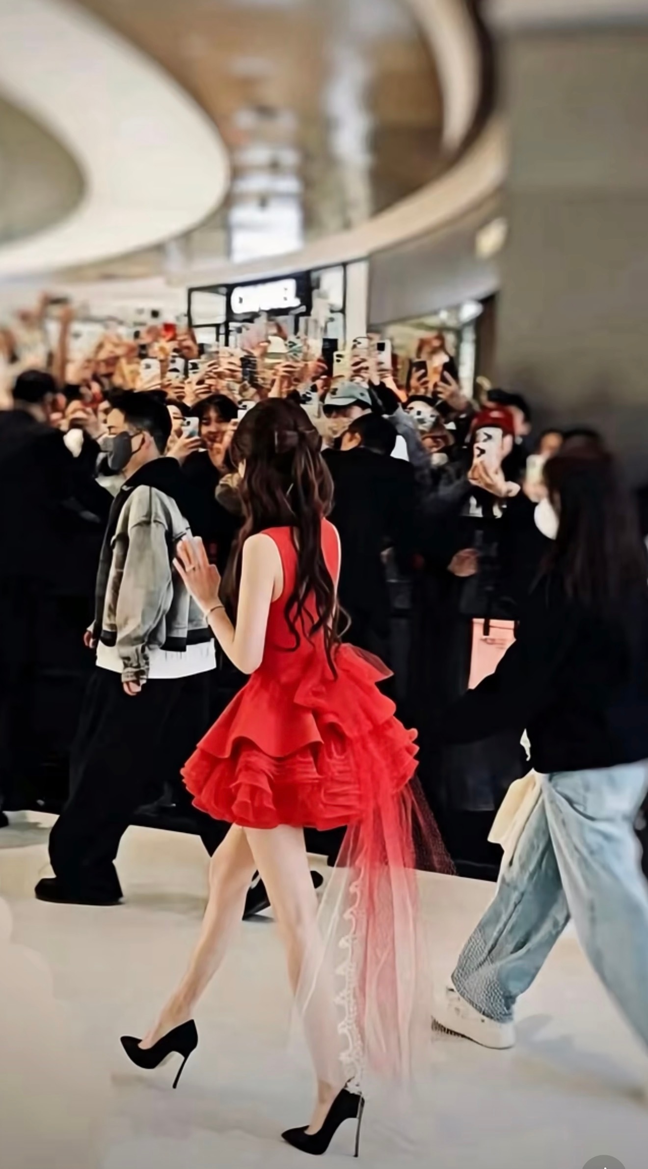 赵露思 计算机系又缺人了吗？ 