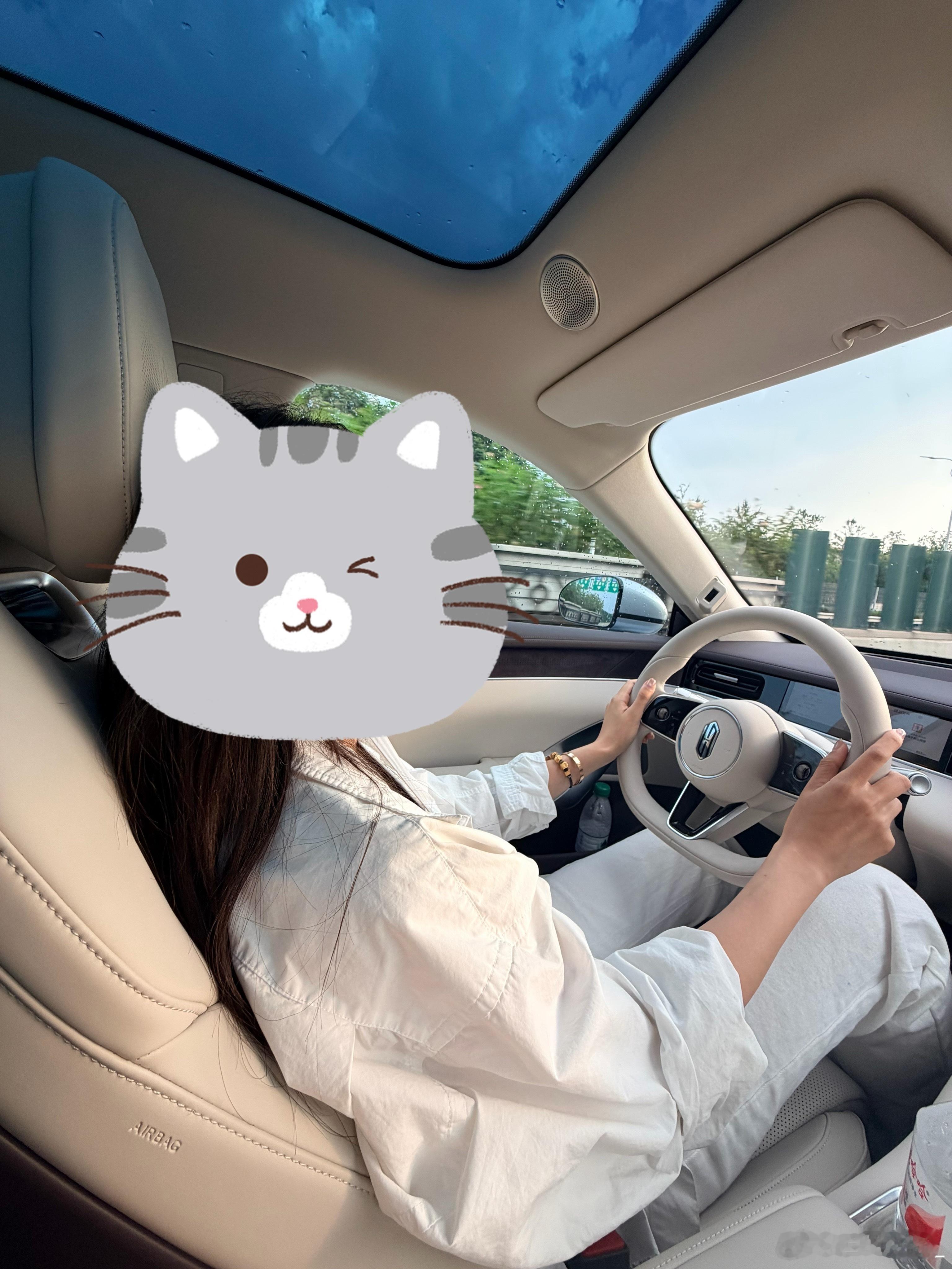 mia的plog时刻 时差还没倒过去就回家了 Nice又回到了全球最好的城市回家