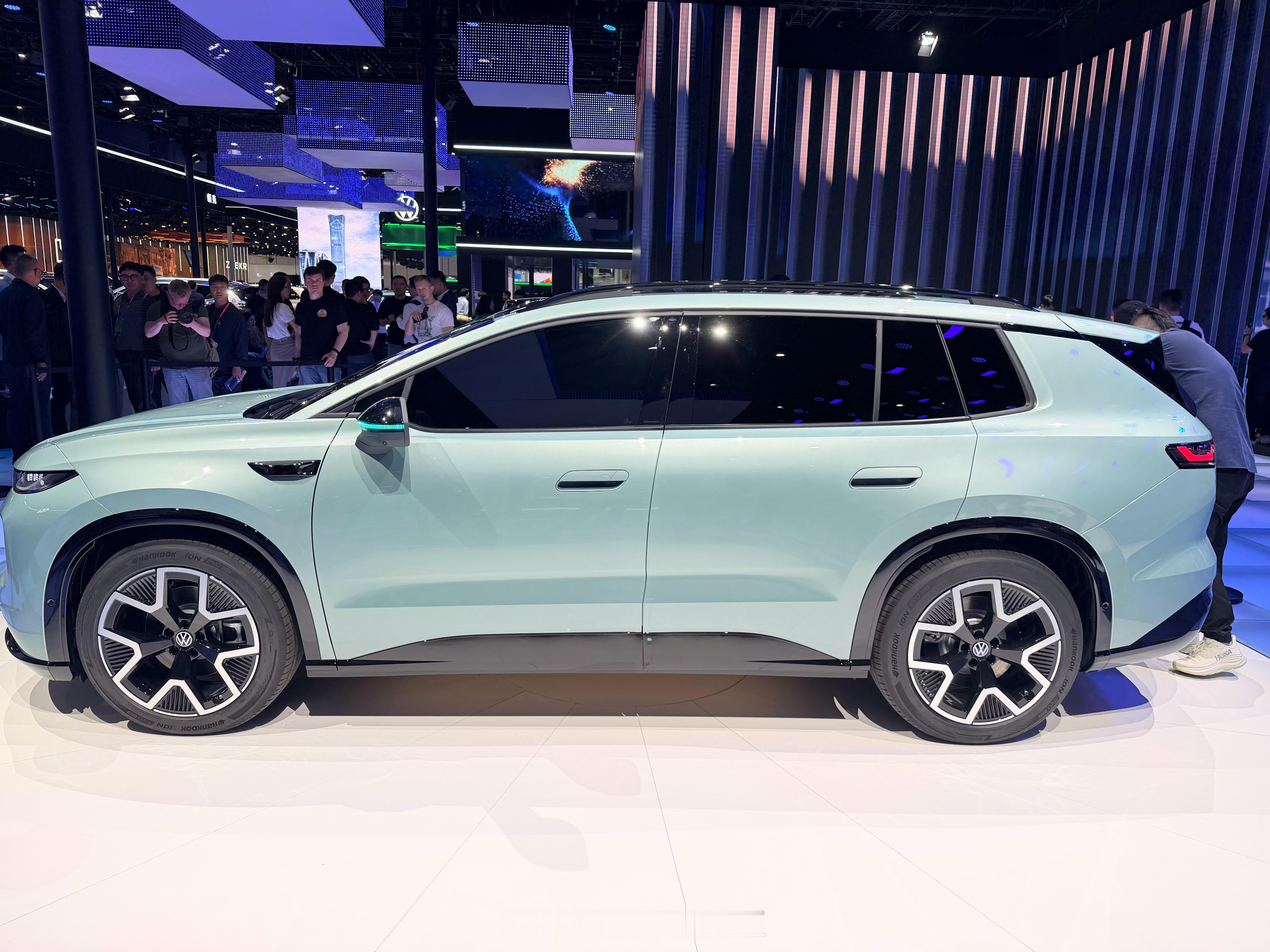 一汽大众 这个T6啊，腰身真的是有些眼熟大v聊车车评精选汽场全开2026北京车展