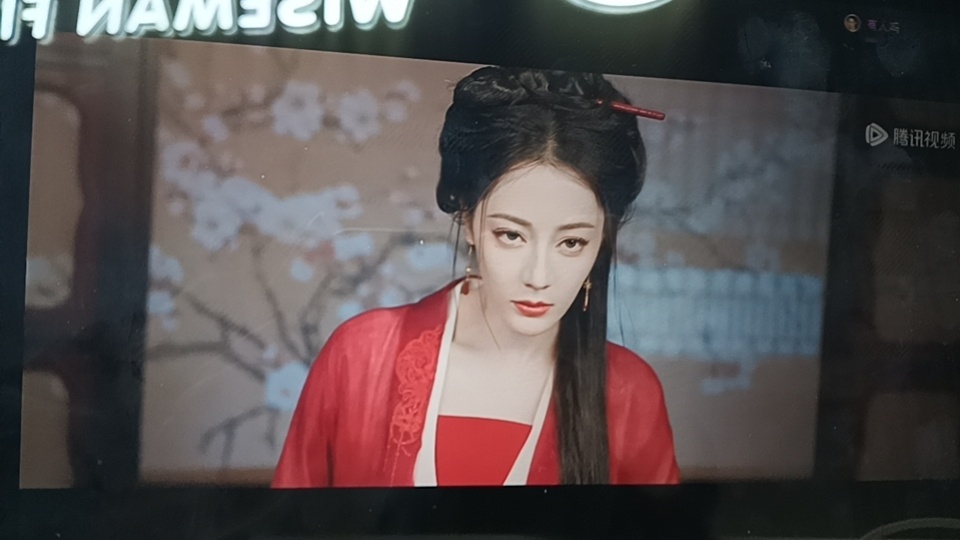 快来为你喜欢的角色打call，点亮苹果吧！ 快来为你喜欢的角色打call，点亮苹