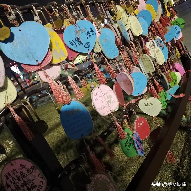 我希望这个春天，能好好拥抱生活，不再焦虑内耗，认真对待每一天。可以多出去走走，看