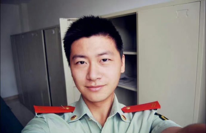 维和战士李磊，于2016年7月10日，中国维和步兵营在执行难民营警戒任务时，突遭
