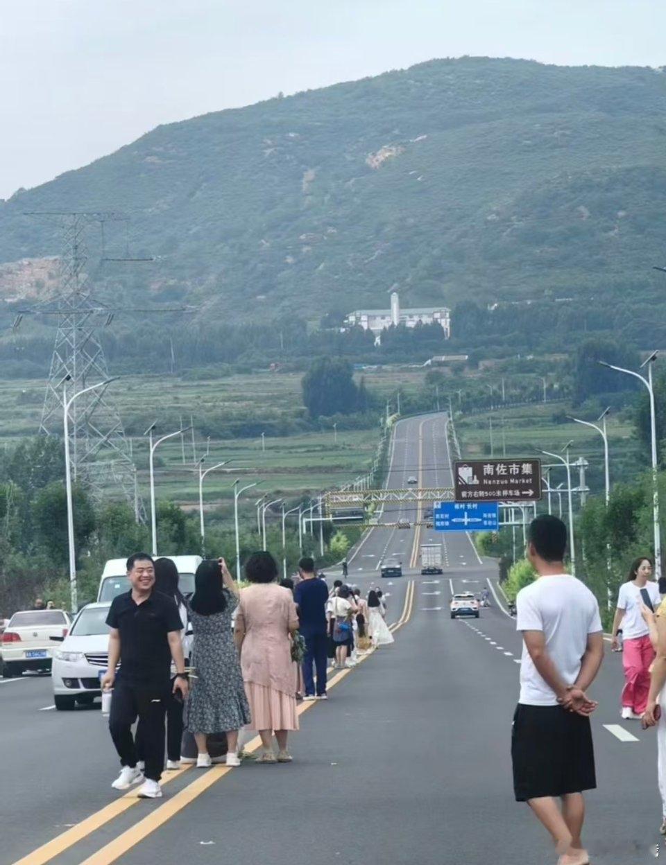 去不了苍洱大道？元氏南佐这条“天路”也能拍出大片感！

来元氏南佐这边溜达，发现