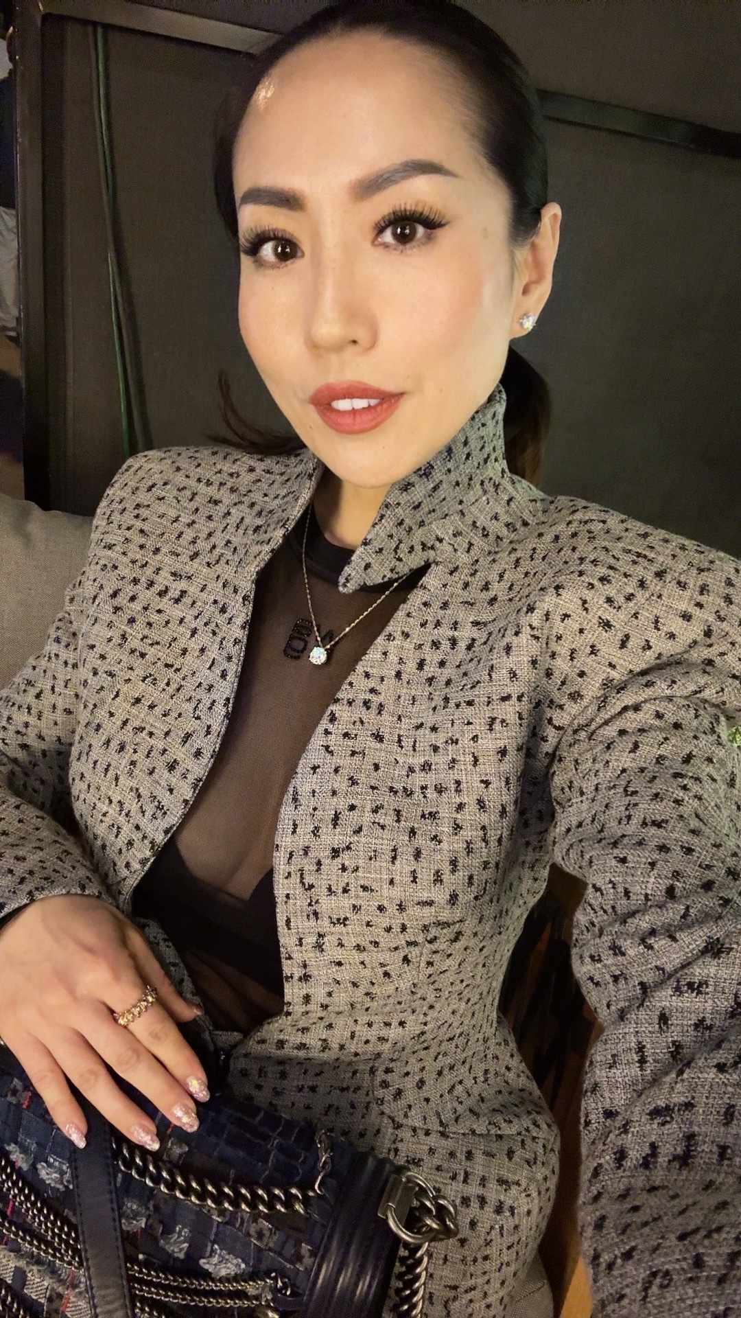 又到了圣诞🎄聚会季，上周完成3场聚会。各种吃吃喝喝以后，体重还是维持在120磅