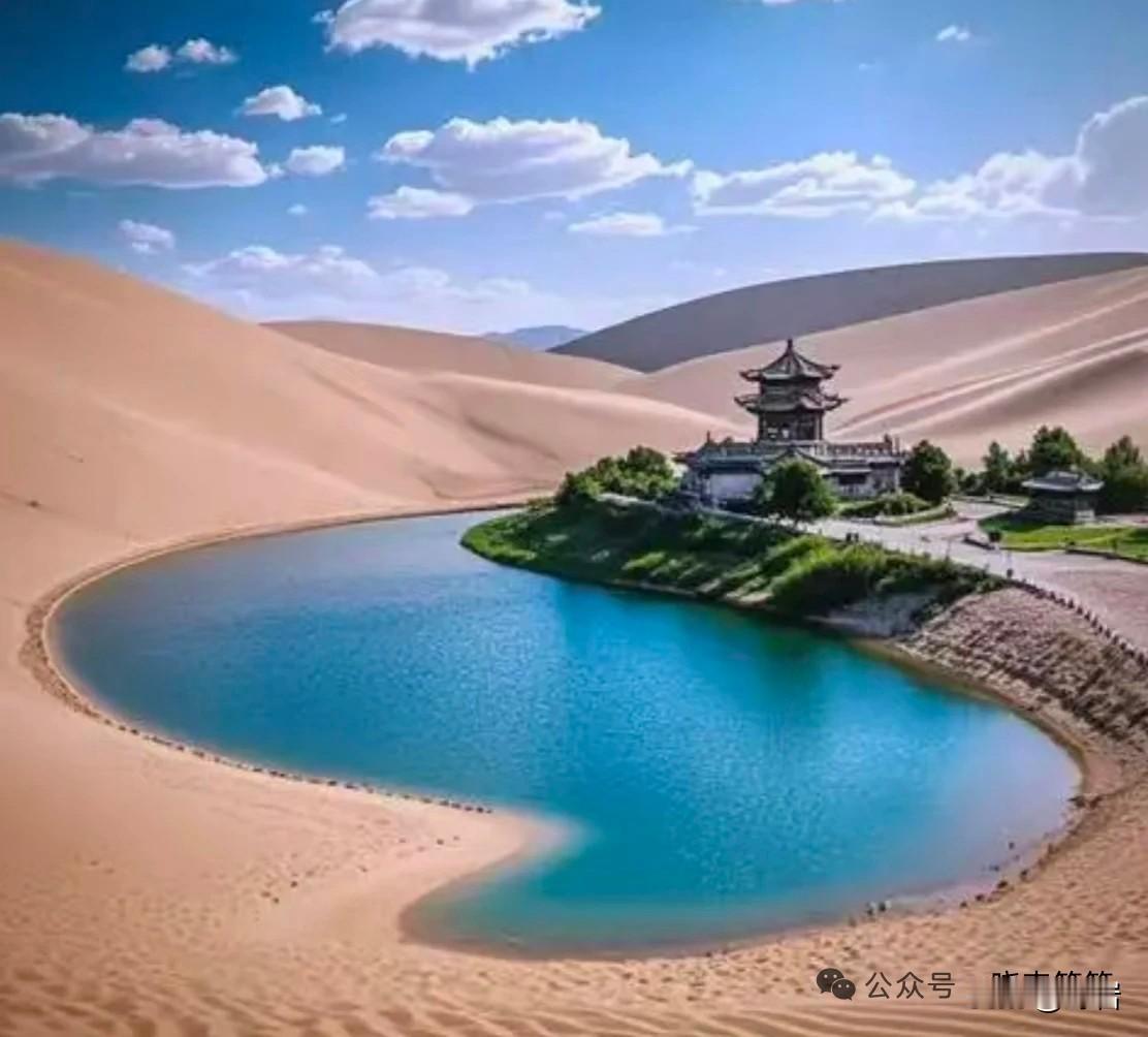 惹人反感的十种行为，看看你身边有没有
 
1、公共场合毫无顾忌。说话、接电话嗓门