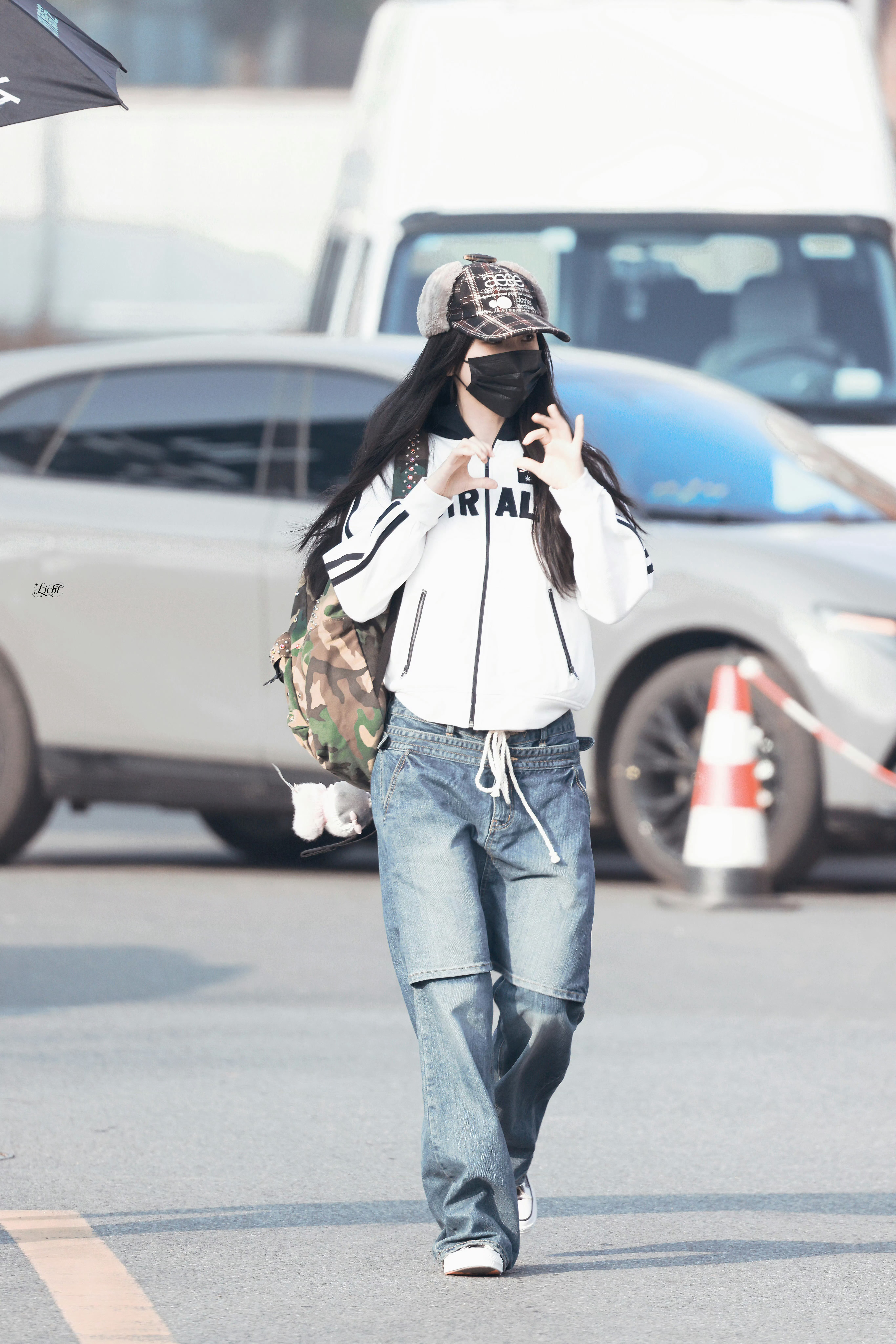 虞书欣云初令上班一路饭撒今天是老公