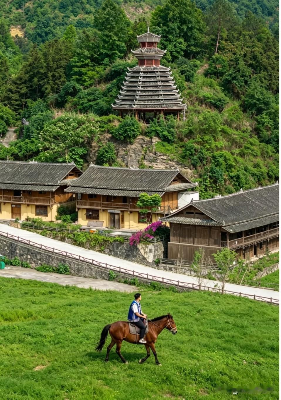 人这一辈子，不必事事都刨根问底，也不用活得太过清醒。
 
有些事，看穿不必说破；