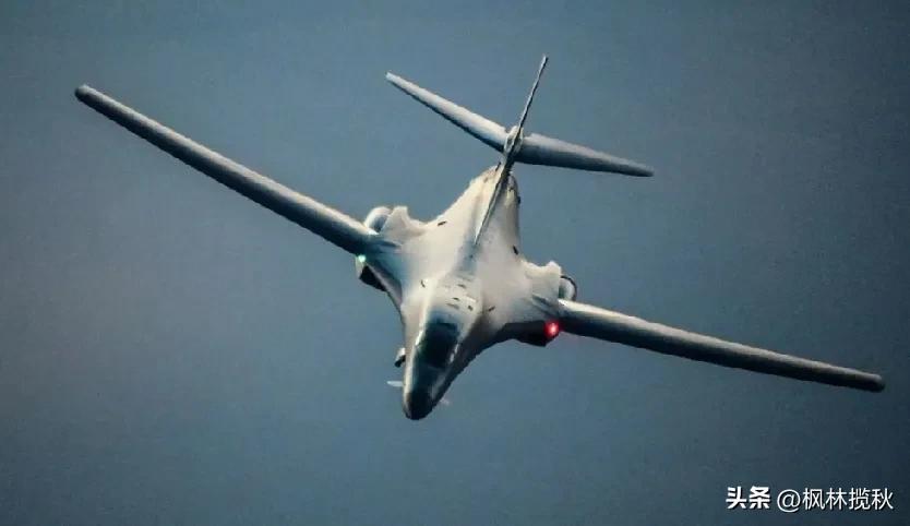 最新消息，
美国再次将最强轰炸机B-1部署到英国！
不知道伊朗能不能顶得住。
