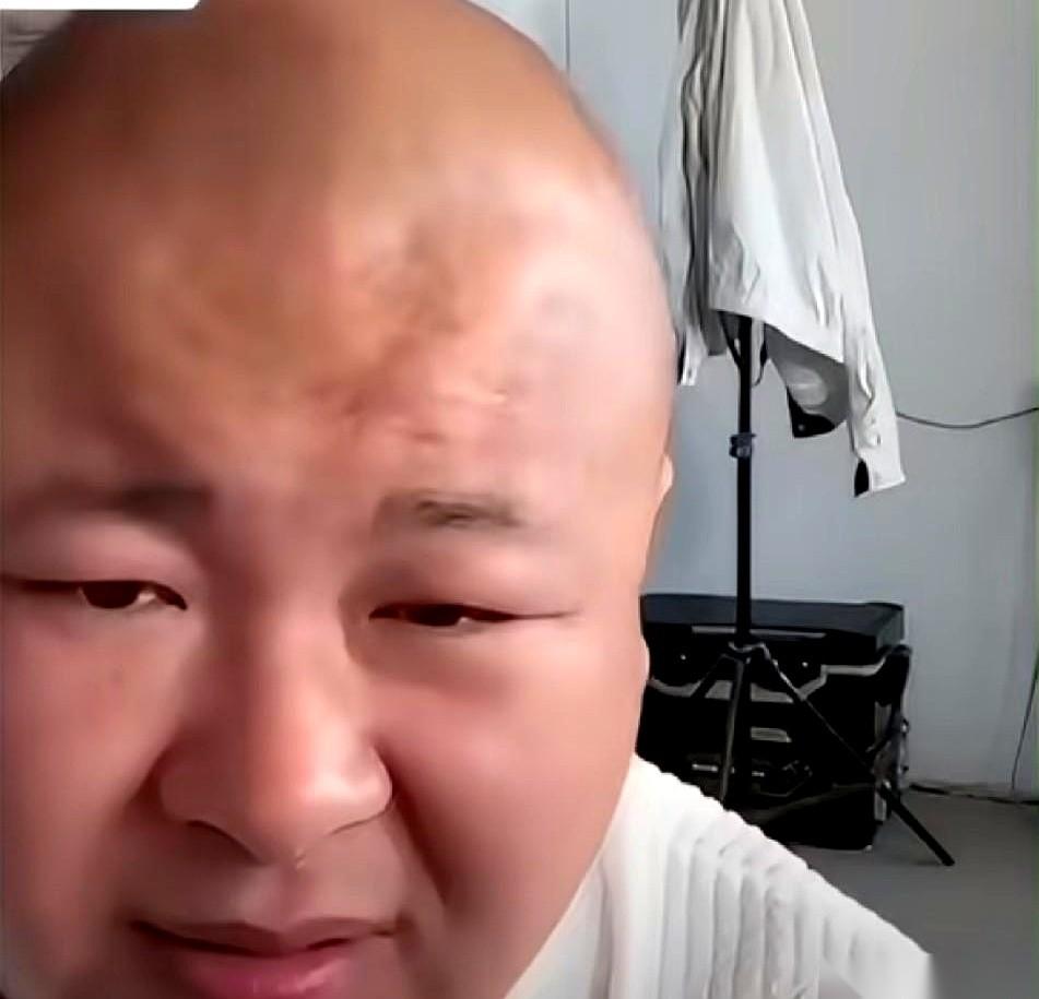 直播圈这把火，这回烧到了老狗身上。
“谁给我投流，我就在谁那；谁不抽成，我就在哪