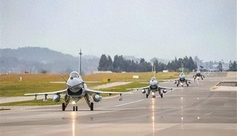 胆子这么大，非法闯入我国领空？中方果断出击！

3月13日，《解放军报》第8版刊