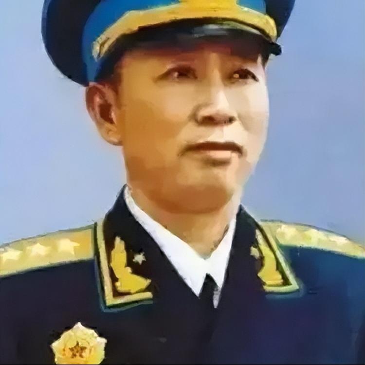 1939年冬日的莫斯科，风声裹挟着冰雪砸在人脸上。远在异国求学的刘亚楼，突然收到