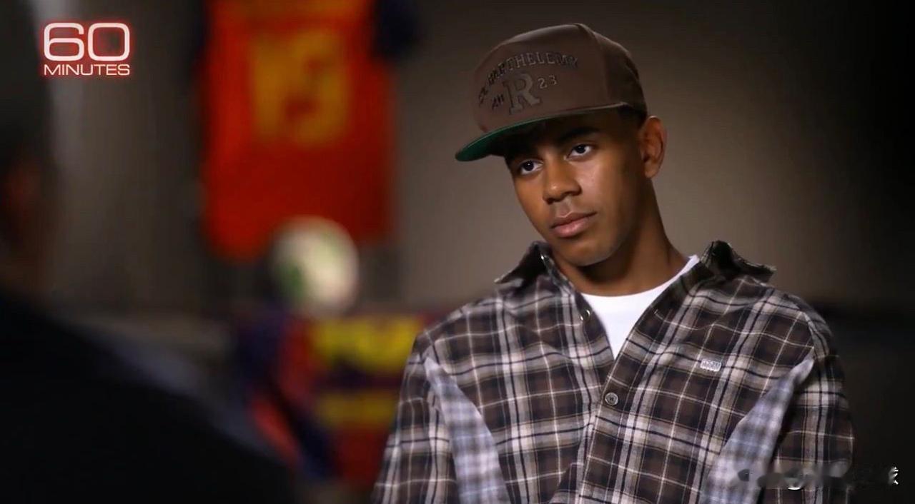 近日，巴萨前锋亚马尔参加了CBS新闻节目《60分钟》。
该节目是美国CBS电视台