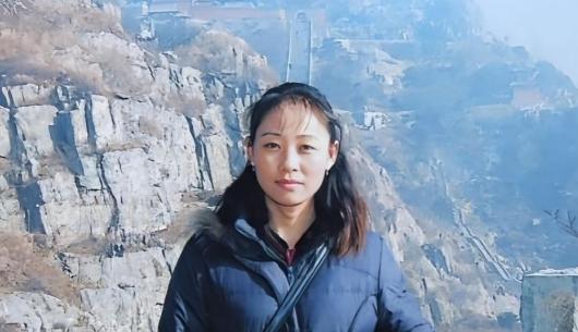 1998年，内蒙一女子自家商店被盗，女子通过足迹跟踪到盗贼，没想到女子竟然被破格