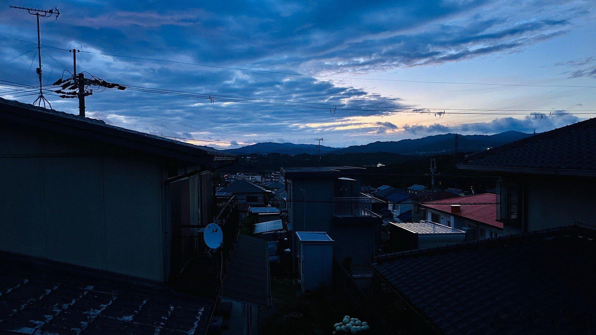 东方微曦～～🌅 