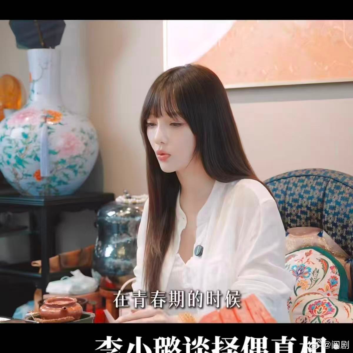 成年人之间的感情矛盾应该私下解决，甜馨只是无辜的孩子，不该持续卷入网络纷争。贾乃