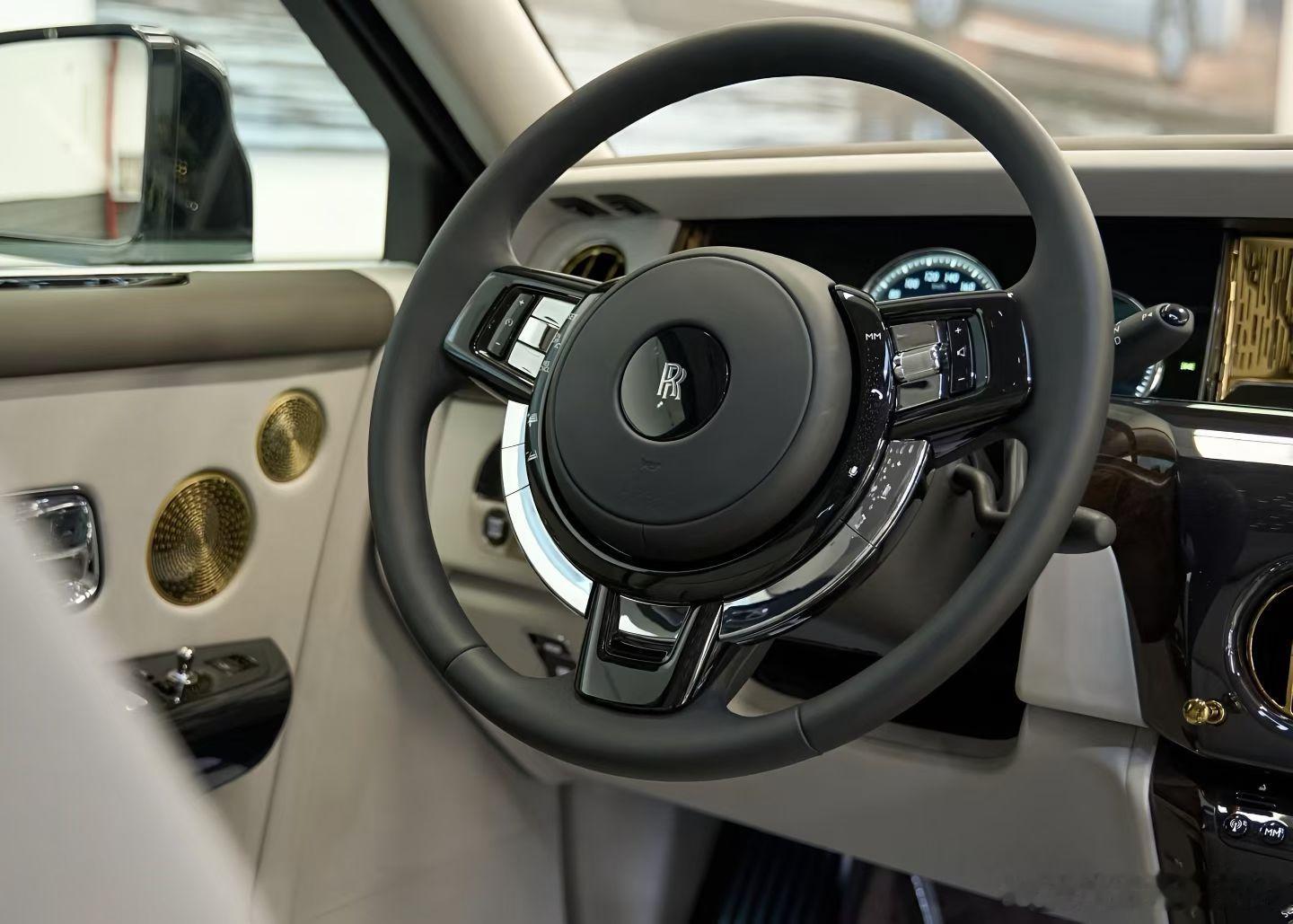 劳斯莱斯幻影长轴距 新款全新车双拼色🎨行走的艺术品 