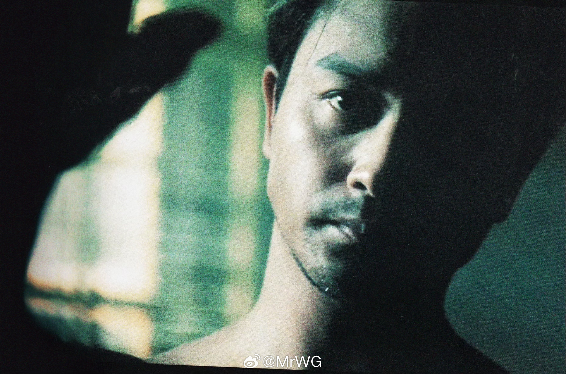 张国荣独家扫描 家宝，是瞳对已逝恋人达也的男版“莞莞类卿”吗？或者，被孤寂吞噬的