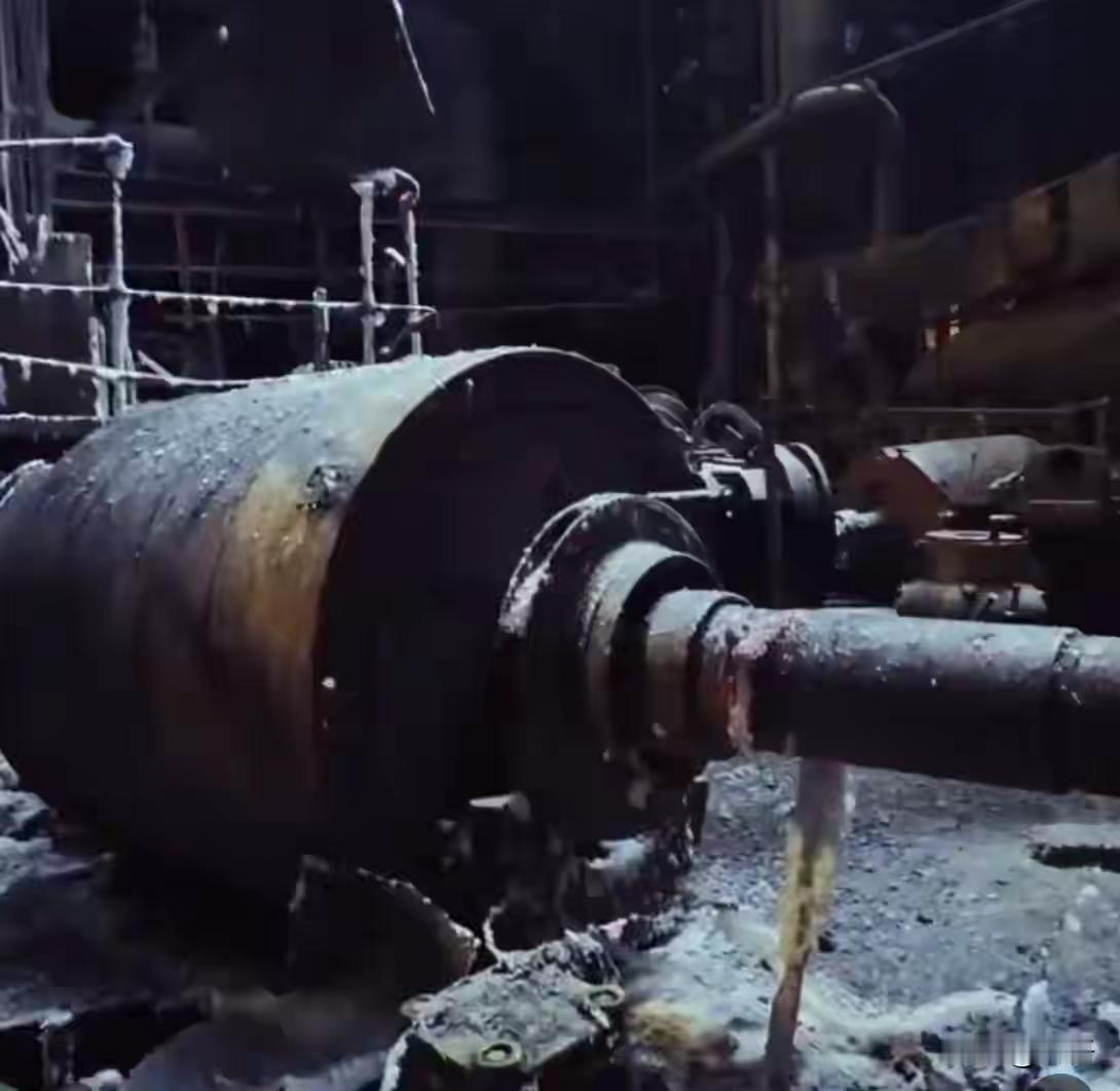 乌克兰能源部公布电力设施受损情况。

公布的视频显示，部分设备已冻结且无法使用。