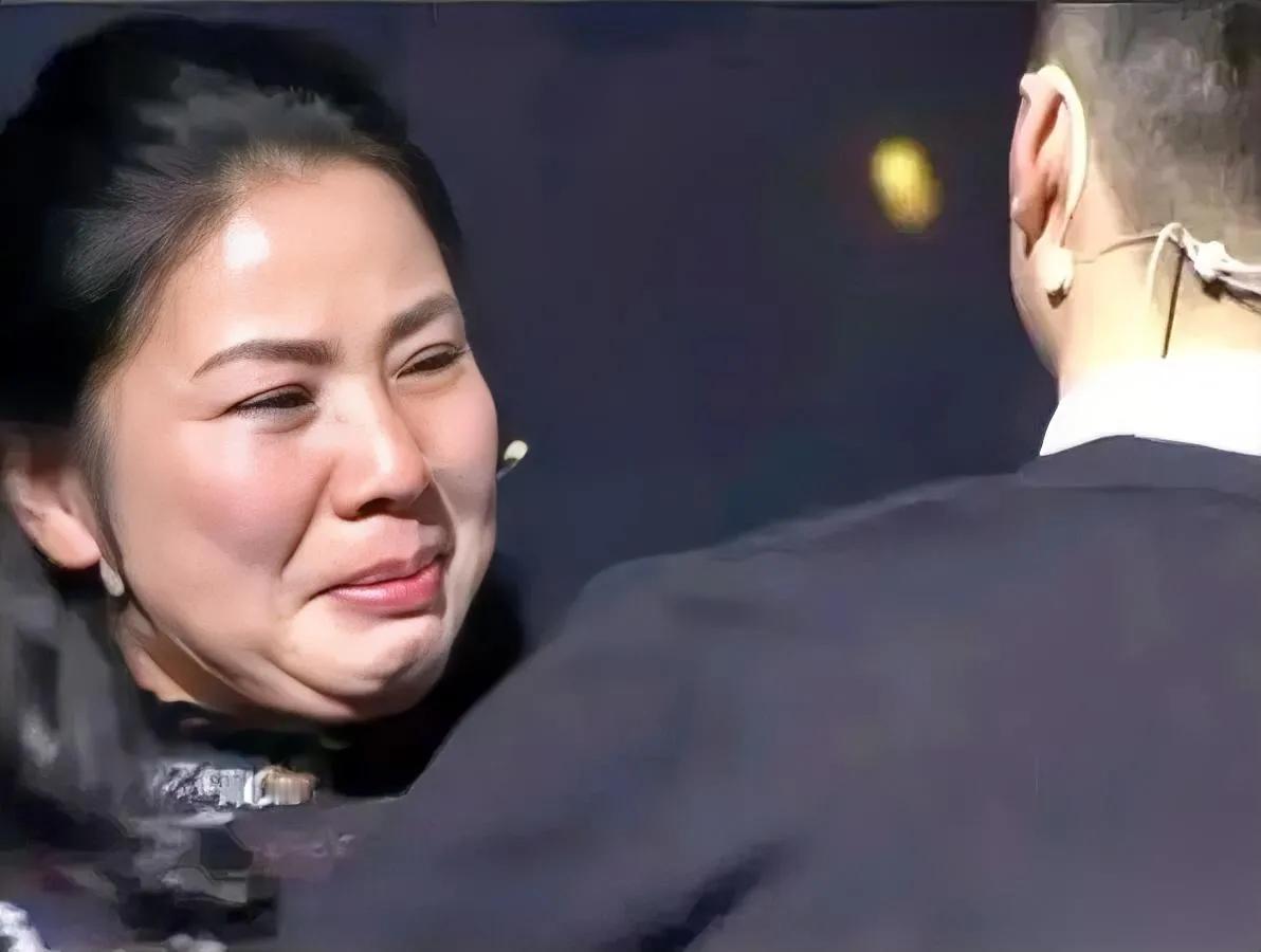 江苏高二男孩

突然不想上学

谁知道去小姑家住了一个暑假，回来直接变了个人。