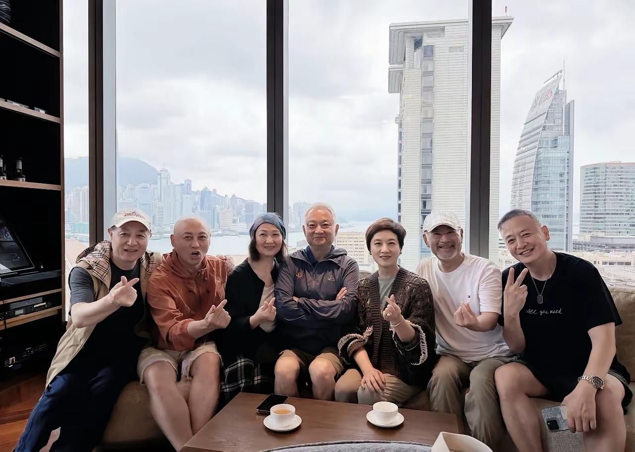 一部戏，一生情，一辈子。因为拍了87版的《红楼梦》，这一群演员成了一辈子的朋友。