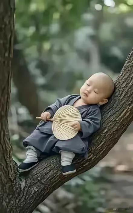 长江（大江大河）自然形成弯曲是多种因素形成的。京汉大运河人为拉直是美好的，祖宗告