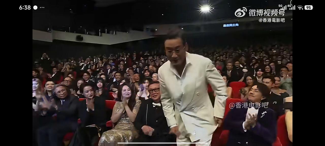 梁家辉15次提名5封香港金像奖影帝爆哭
就在昨晚，梁家辉先生凭借《捕风追影》再一