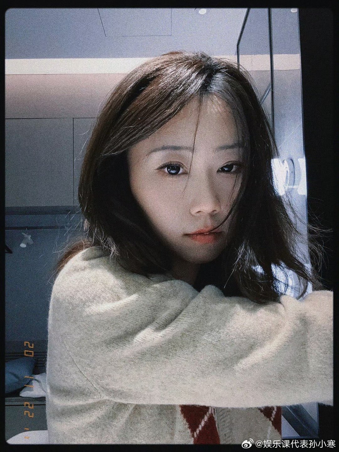 逗逗终于迎来了属于她的奖杯喜人欠逗逗的奖杯喜衣粉补上了李逗逗线下直接被奖杯包围！