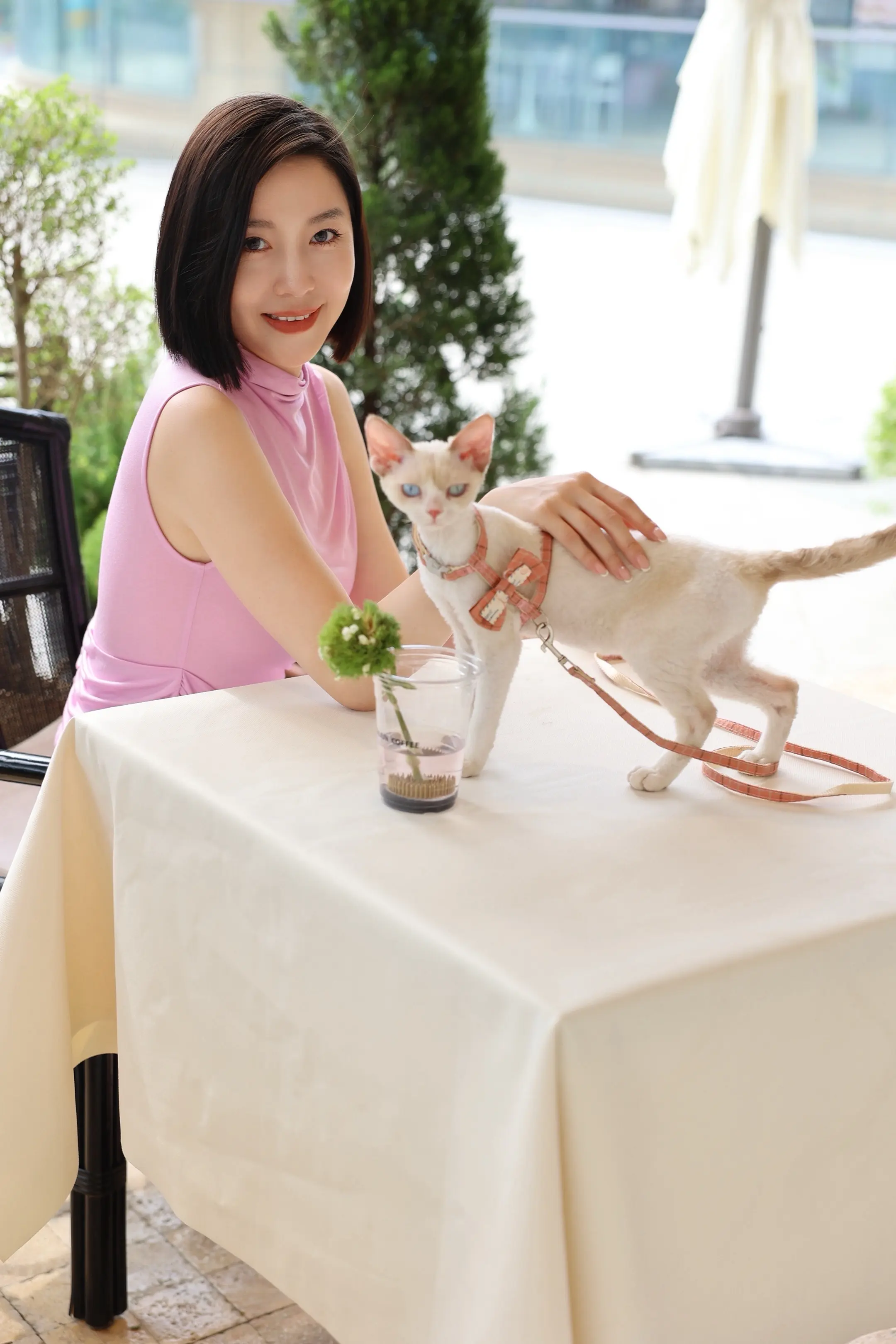 与其从众热闹，不如独处高级