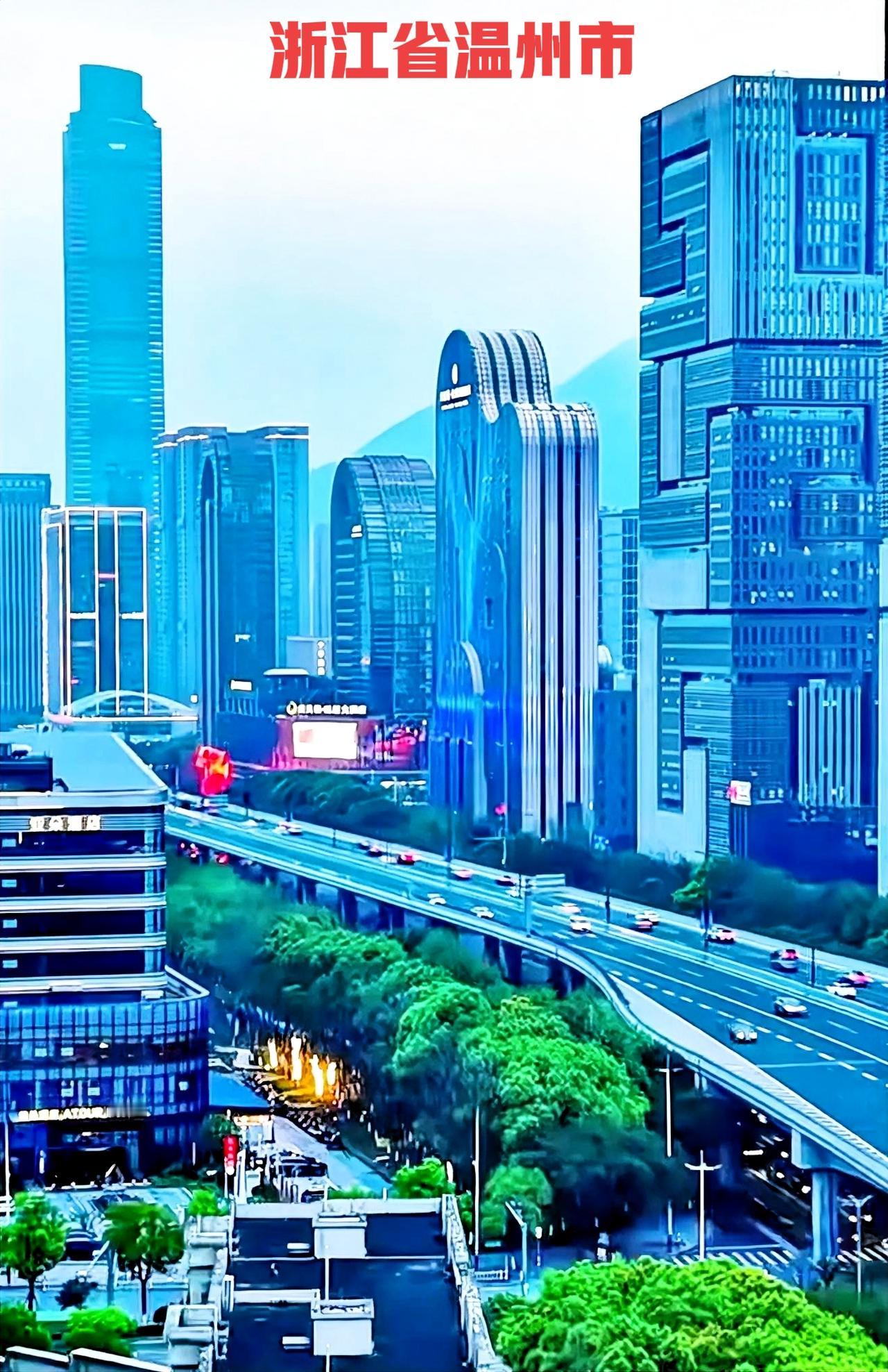 之前看了长沙的城市之后，个人是对长沙是有一点看法的！长沙要想更繁华，更有标准的标